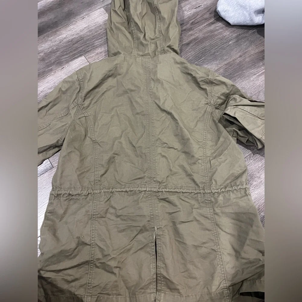 Green Jacket - Picture 4 of 4